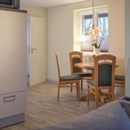 Bungalow Am Neustaedter See Нойщат-Глеве Екстериор снимка